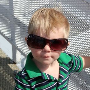 Meet your Posher, Crystal